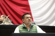 Nueva Ley de Aguas es una sentencia de muerte para el campo, Productores estarán en riesgo: Alex Domínguez