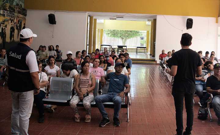 Caicedonia culminó con éxito el curso de manipulación de alimentos para comerciantes