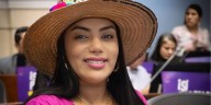 Martha Peralta Epieyú inscribió su candidatura al Senado por la circunscripción indígena