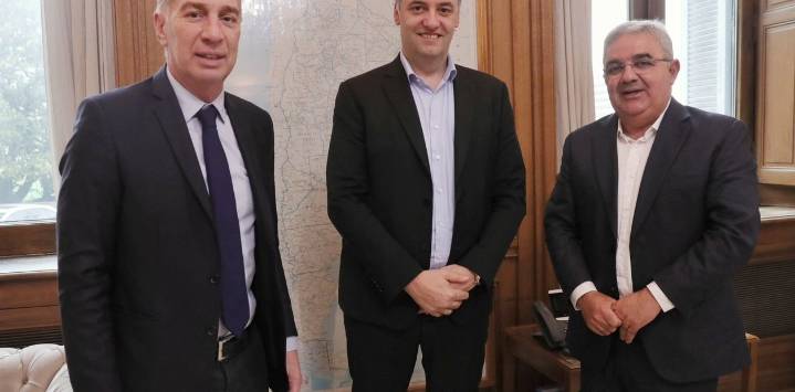 Tres diputados de Catamarca dejaron el bloque K y ahora hay empate por la primera minoría