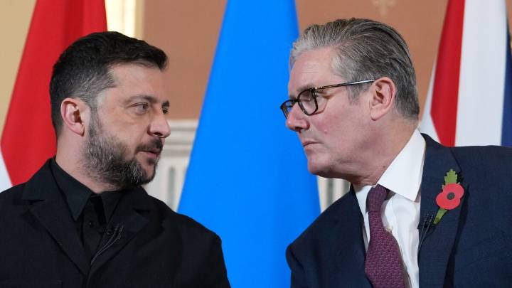 Zelenskyy heads to London for more Ukraine peace talks. Here's what to know