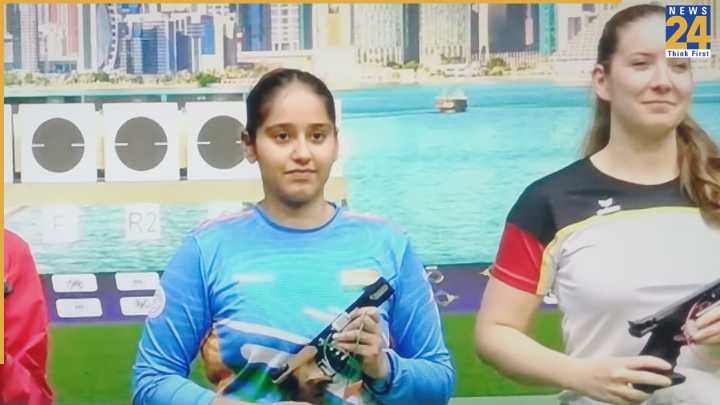 ISSF World Cup: Simranpreet Kaur wins gold, Aishwary Tomar & Anish Bhanwala bag silver in Final