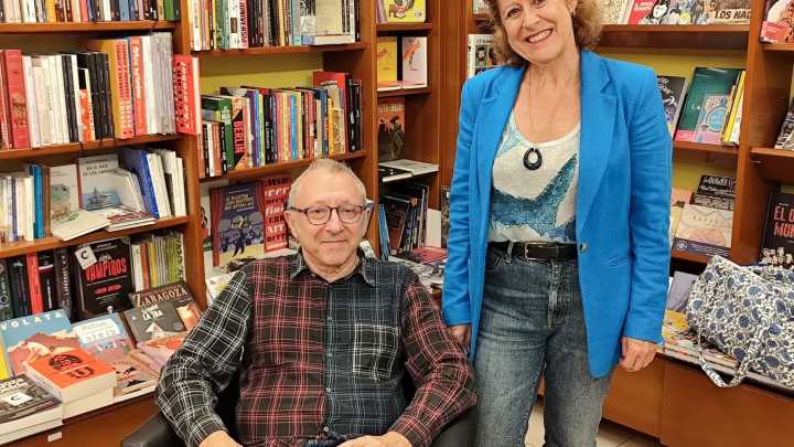 Cálamo selecciona quince novelas, entre 10.000, que somete a los lectores para elegir su premio anual