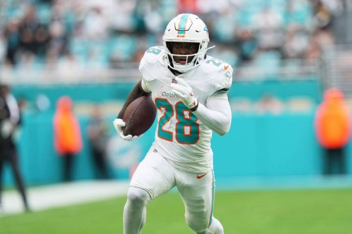 Dolphins-Jets: Betting odds, predictions, injuries, TV