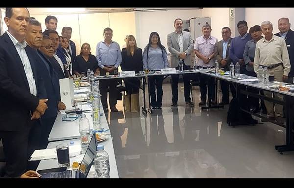 TACNA: GREMIOS EMPRESARIALES SOSTIENEN REUNIÓN DE TRABAJO CON LA MINISTRA DE ECONOMÍA