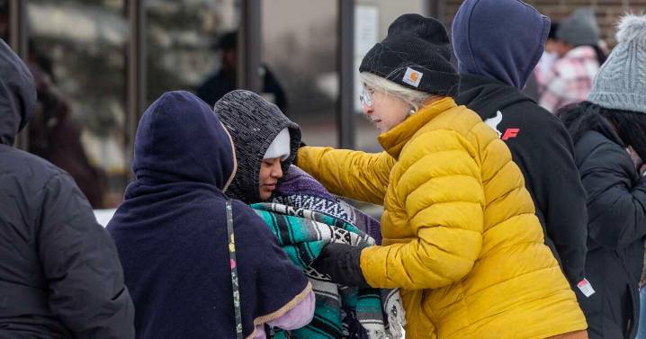 Immigration nonprofit organizers receive trespass warnings at Cedar Rapids DHS office