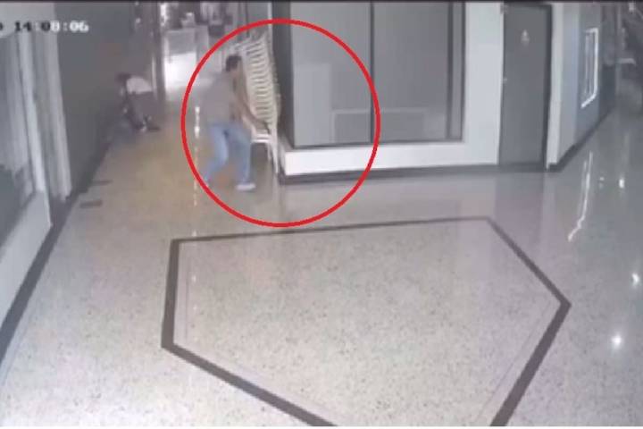 Nuevo video muestra segundos previos a la balacera en atraco a joyería en Centro Comercial