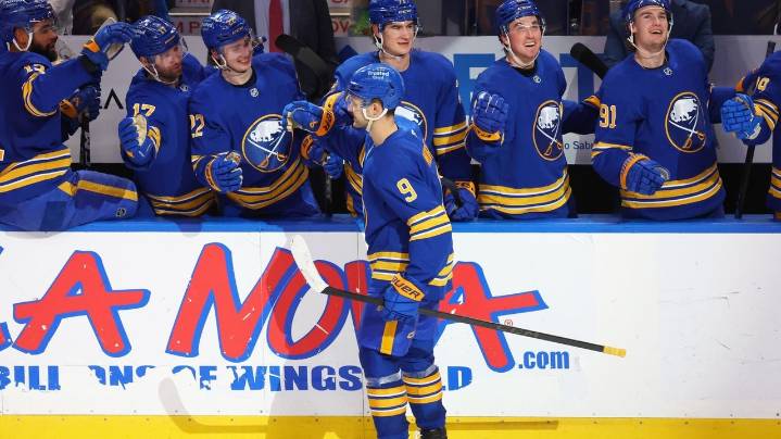 Josh Norris scores twice in his return from injury to lead Sabres over Jets 5