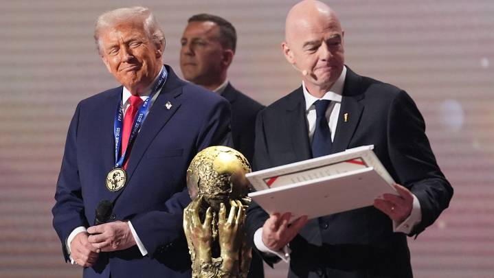 Trump attends World Cup draw, accepts FIFA peace prize