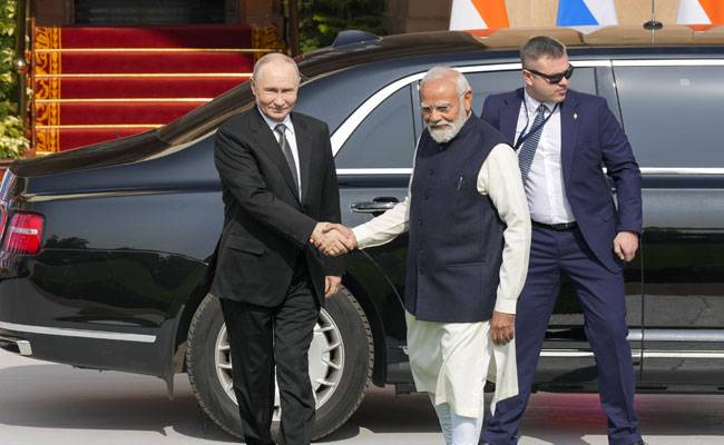 India not neutral, it is on the side of peace: PM Modi to Putin o...