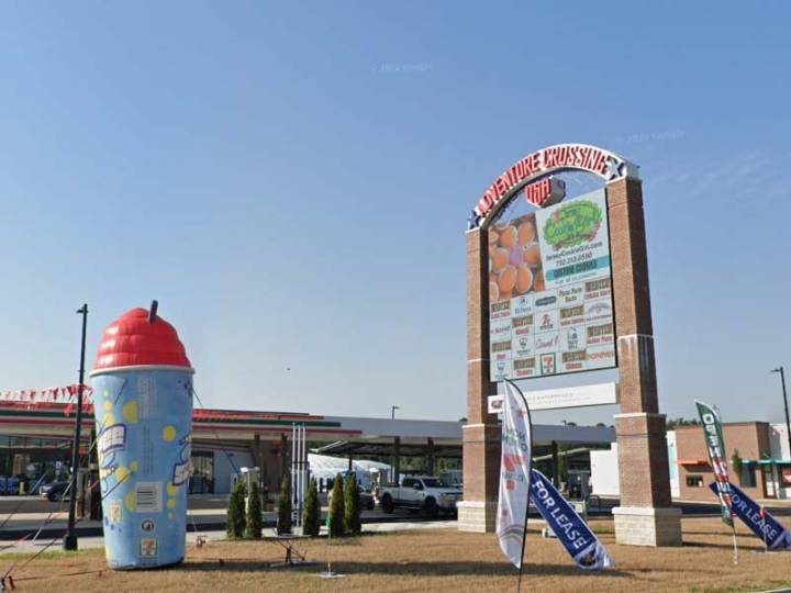 Jackson’s Adventure Crossing Facing Foreclosure, Report