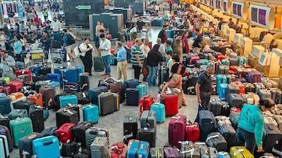 Govt Imposes Fare Caps After Airfares Spike Amid IndiGo Disruptions