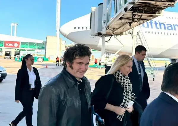 El particular atuendo que usó Javier Milei en su llegada a Oslo