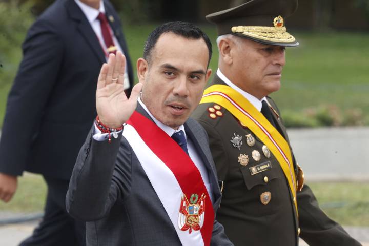 Presidente: Perú y Ecuador reconocen como urgente luchar contra delincuencia transnacional