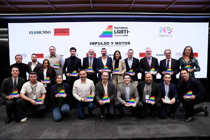 Actualidad Económica y Redi premian a 45 líderes LGBTI+ y a las 25 empresas más inclusivas del 2025: "El 38% vuelve al armario y sale de él todos los días según entra y sale de la empresa"