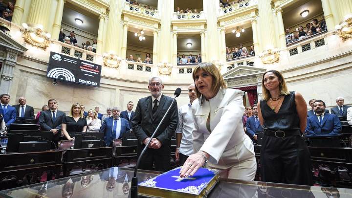 Reforma laboral: el oficialismo acelera para alcanzar acuerdos en el Senado Las negociaciones son encabezadas por Patricia Bullrich, jefa del bloque de legisladores oficialistas en la Cámara Alta. El