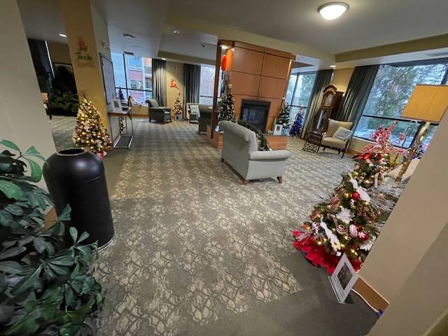 West Seattle Blog… | WEST SEATTLE HOLIDAY SCENE: Preview Rotary Club’s Festival of Mini-Trees before Thursday bidding