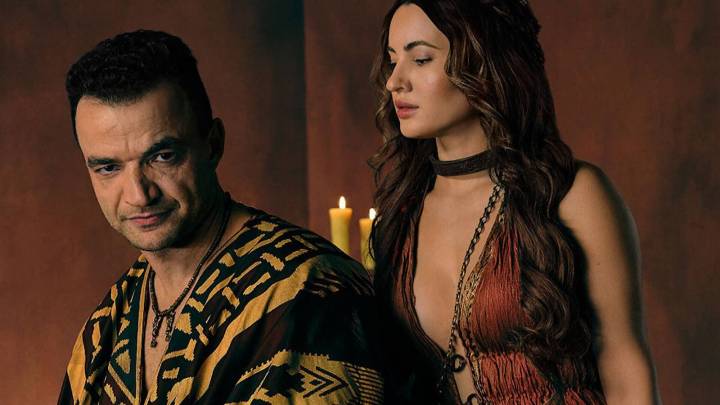 'Sparatcus: House of Ashur' Creator Steven DeKnight on Pushing Sex and Violence Boundaries