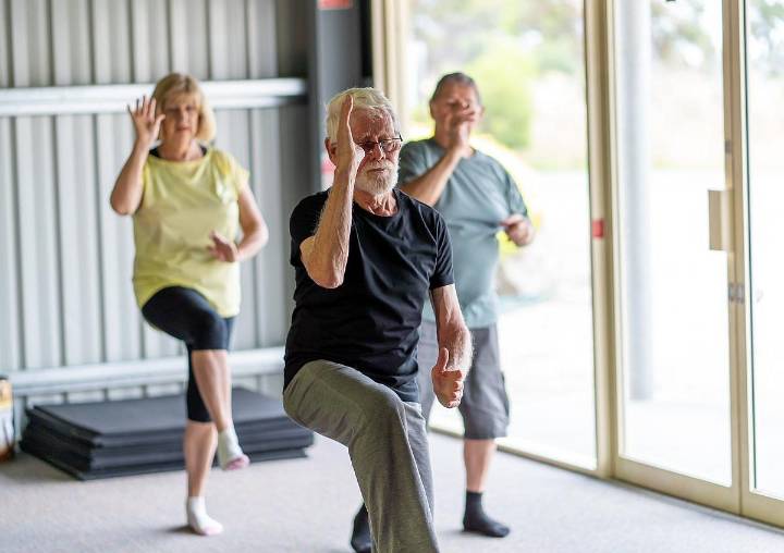 Tai Chi Might Equal Talk Therapy in Easing Insomnia