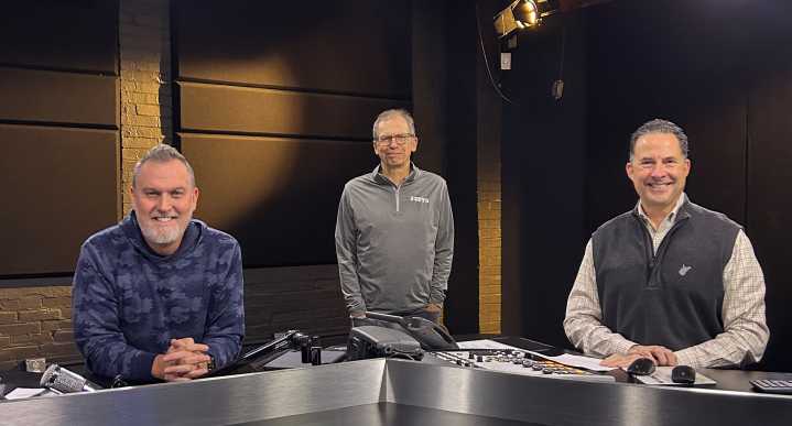 3 Guys Before The Game – WVU Football Signs – WVU Basketball Shines (Episode 679)