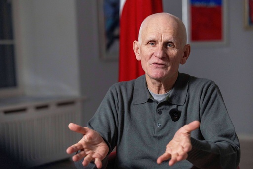 Tras ser liberado, Nobel Bialiatski relata a la AP su calvario en prisión en Bielorrusia