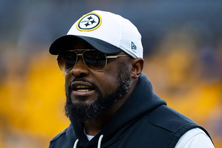 ‘Fire Tomlin’ chants ring out at Acrisure Stadium in Steelers’ loss to Bills