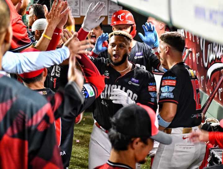 Velázquez impulsa a Caguas; Carolina y Ponce también triunfan en la LBPRC