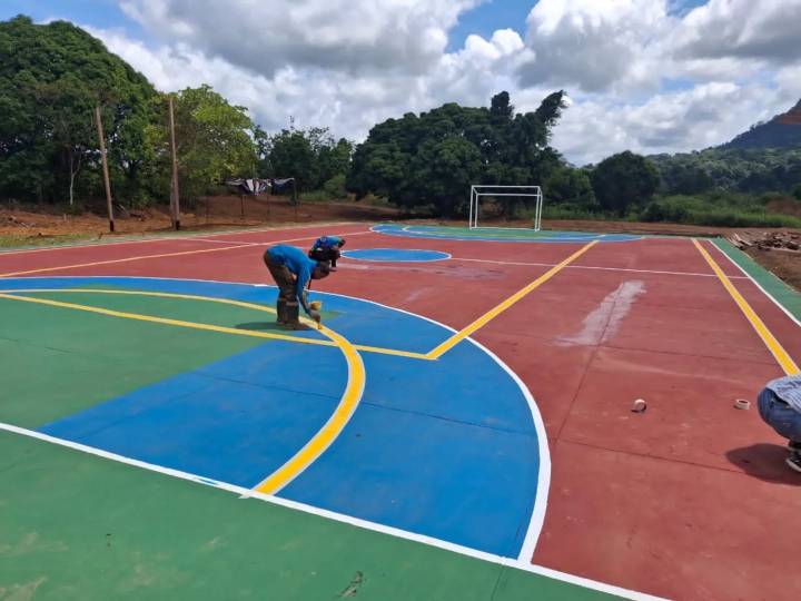 Inauguran cancha recuperada en Upata