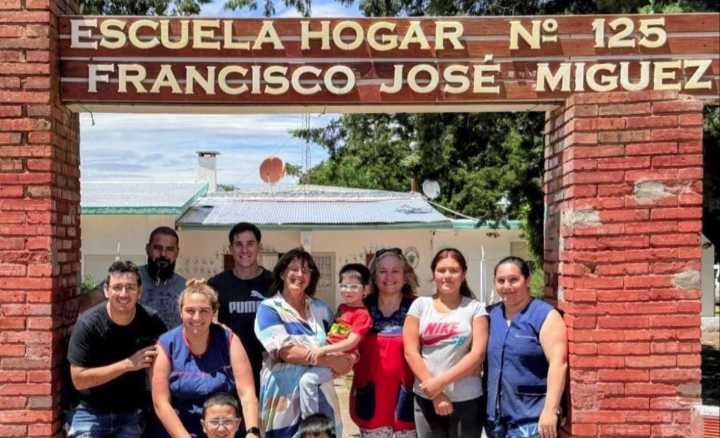 Feuerschvenger visitó Escuela Hogar de Colonia Chapalcó