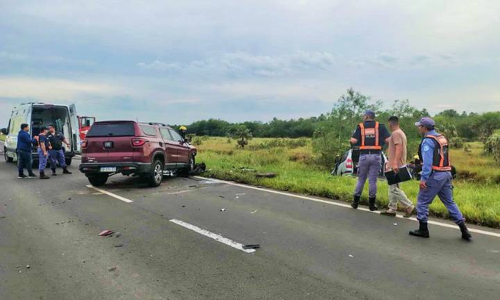 Un hombre murió y dos personas resultaron heridas en un impactante choque frontal sobre la ruta 11
