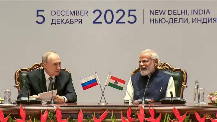 A laugh over oil: Putin’s light-hearted 'energy' remark draws laughter from PM Modi