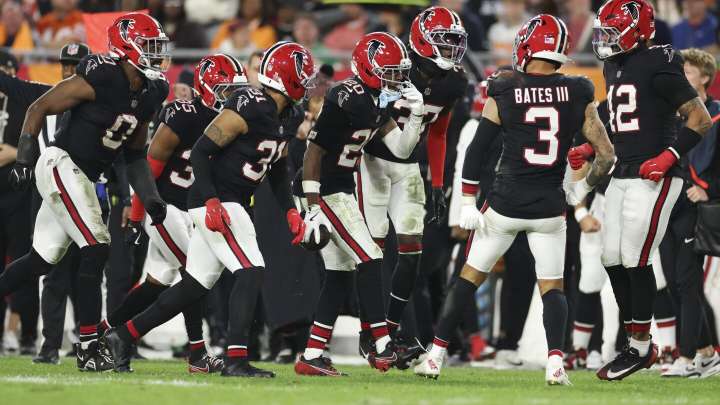 Falcons' 19 penalties were the most in an NFL game in nine years