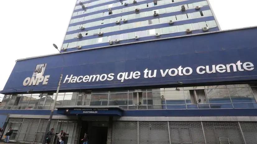 El empate entre precandidatos de Salvemos al Perú se definirá a través de un sorteo público
