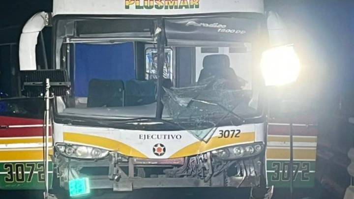 Chocaron entre sí tres micros que llevaban a hinchas de Estudiantes a la final