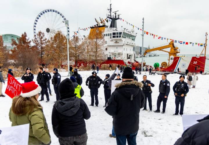 Letters: Christmas Tree Ship event marred by political staging