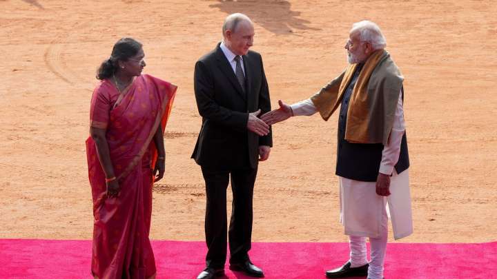 India not neutral, on side of peace: PM Modi to President Putin