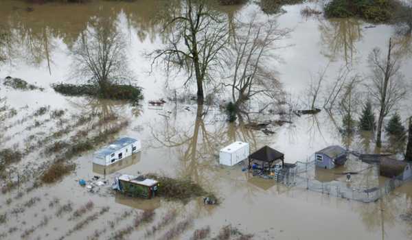 Atmospheric river bringing floods to Pacific Northwest, freezing rain to upper Midwest