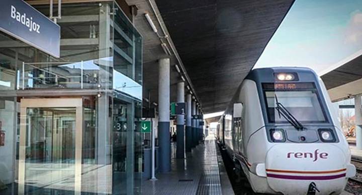 Extremadura ya cuenta con cuatro nuevas frecuencias Avant entre Cáceres y Badajoz