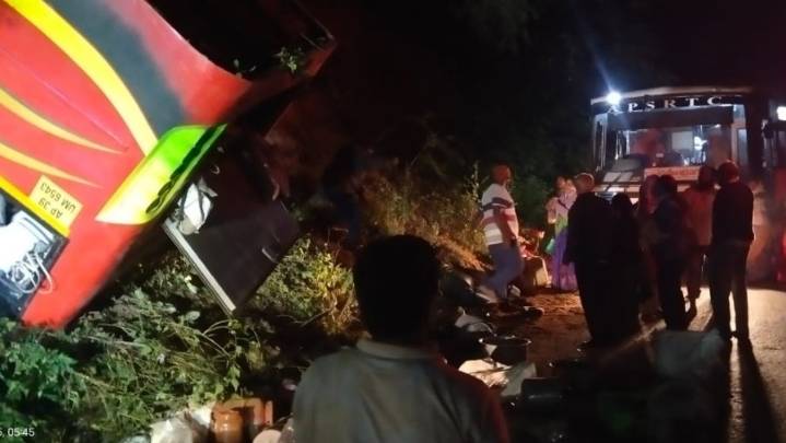 9 dead after bus carrying 35 passengers falls into gorge in Andhra Pradesh