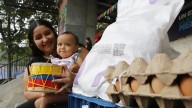 Más de 17 mil kits para bebés y gestantes: así quiere Medellín fortalecer la primera infancia
