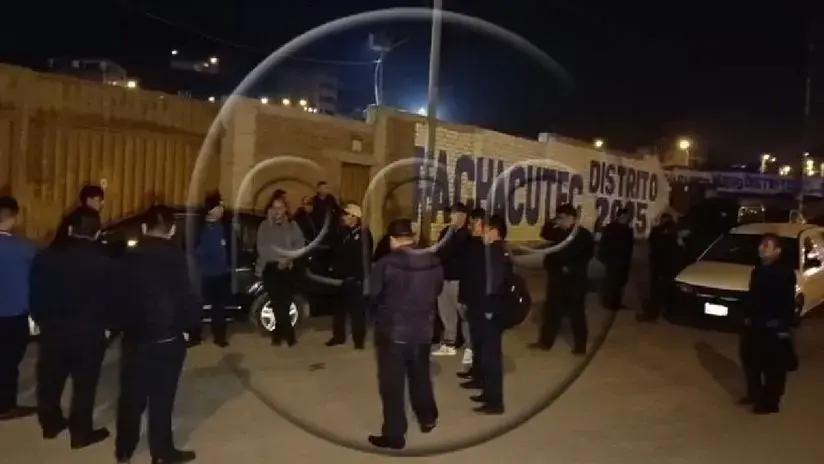 Choferes de la línea 41 realizan plantón y no saldrán a laborar este miércoles: ¿qué ha pasado?