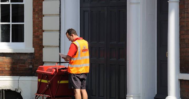 Ring doorbell captures moment 'legendary' postman's true colours shine through