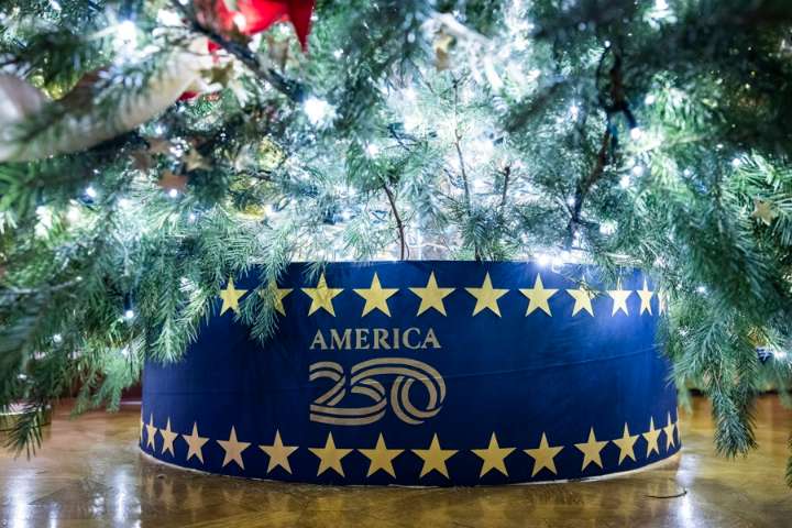Los Trump celebran los 250 años de EE.UU. en su primera navidad de regreso a la Casa Blanca