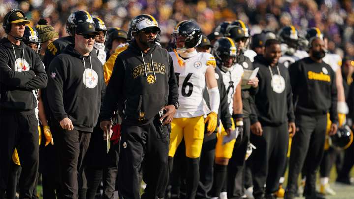 Steelers lose 2 key players to concussions during Ravens game