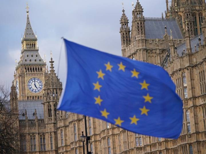 Unionists unite to force cross-community vote on bid for EU ‘observer status’