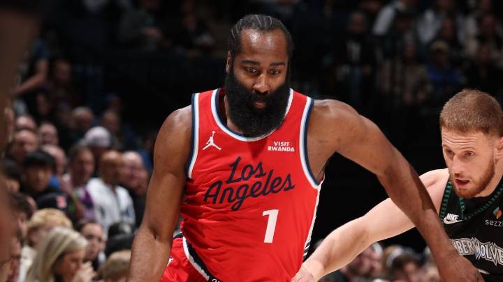 Clippers' Harden passes Carmelo for 10th on scoring list