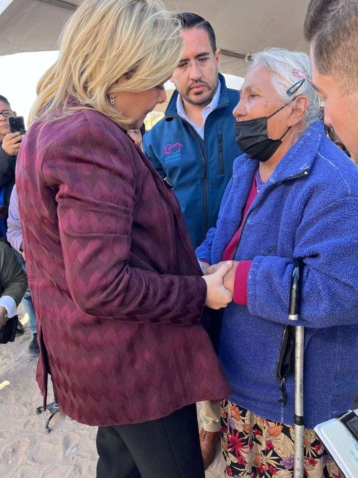 Inaugura Maru centro comunitario en Parajes de San José