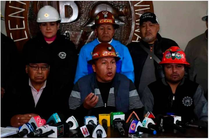 Sectores obreros de Bolivia alertan contra privación de Gestora