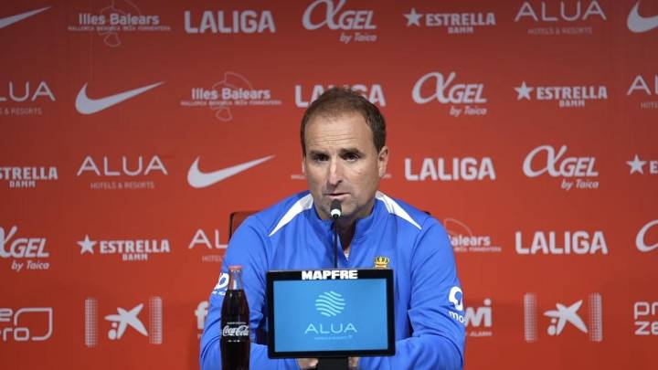 Jagoba Arrasate, sobre cómo ganar al Oviedo: "Hay que poner otras cosas aparte del fútbol"