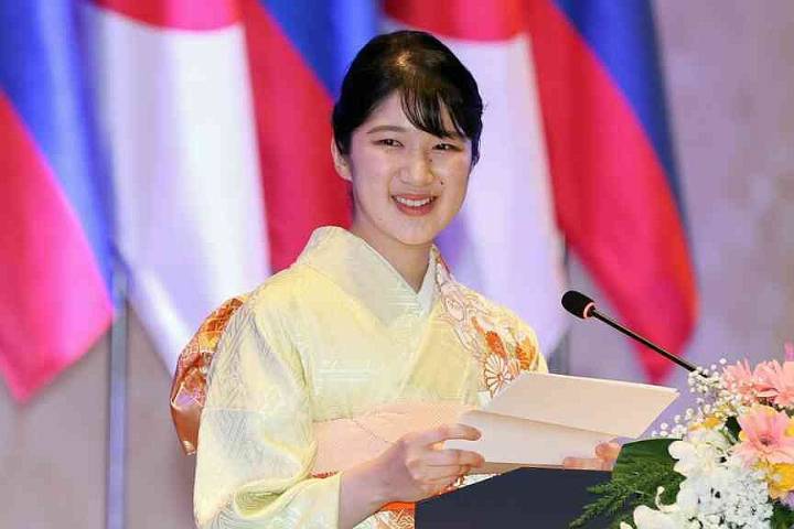 Japan sees rising calls for Princess Aiko to succeed throne